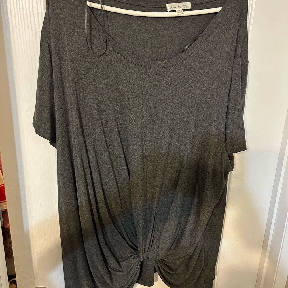 Nine Britton Dark Gray Knot Front Tee